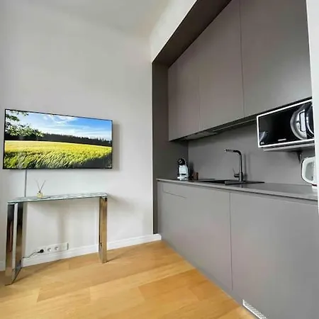 Modern Center Studio Apartment Riga Esterno foto