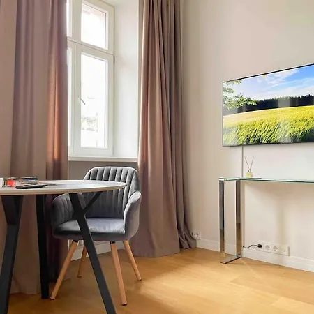 Modern Center Studio Apartment Riga Esterno foto