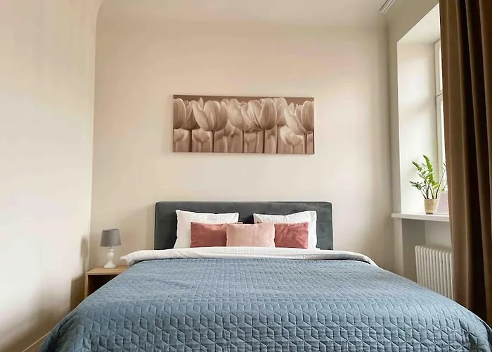 Modern Center Studio Apartment